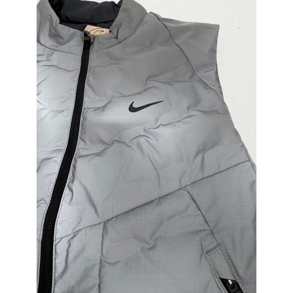 NWT Nike Running Division Therma-FIT ADV Running Reflective Silver/Gray Vest - Picture 6 of 16